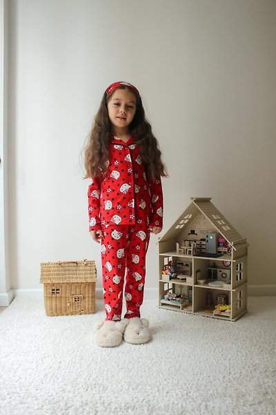 Hello Kity Kırmızı Sevimli Desenli  Kız Pijama Takımı 4-5 yaş